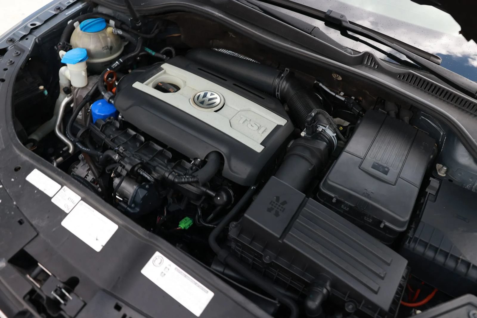 Used 2012 Volkswagen Eos Komfort FWD image 33