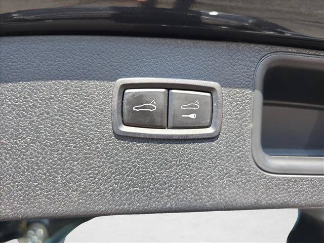 Used 2023 Porsche Macan GTS AWD/4WD image 13
