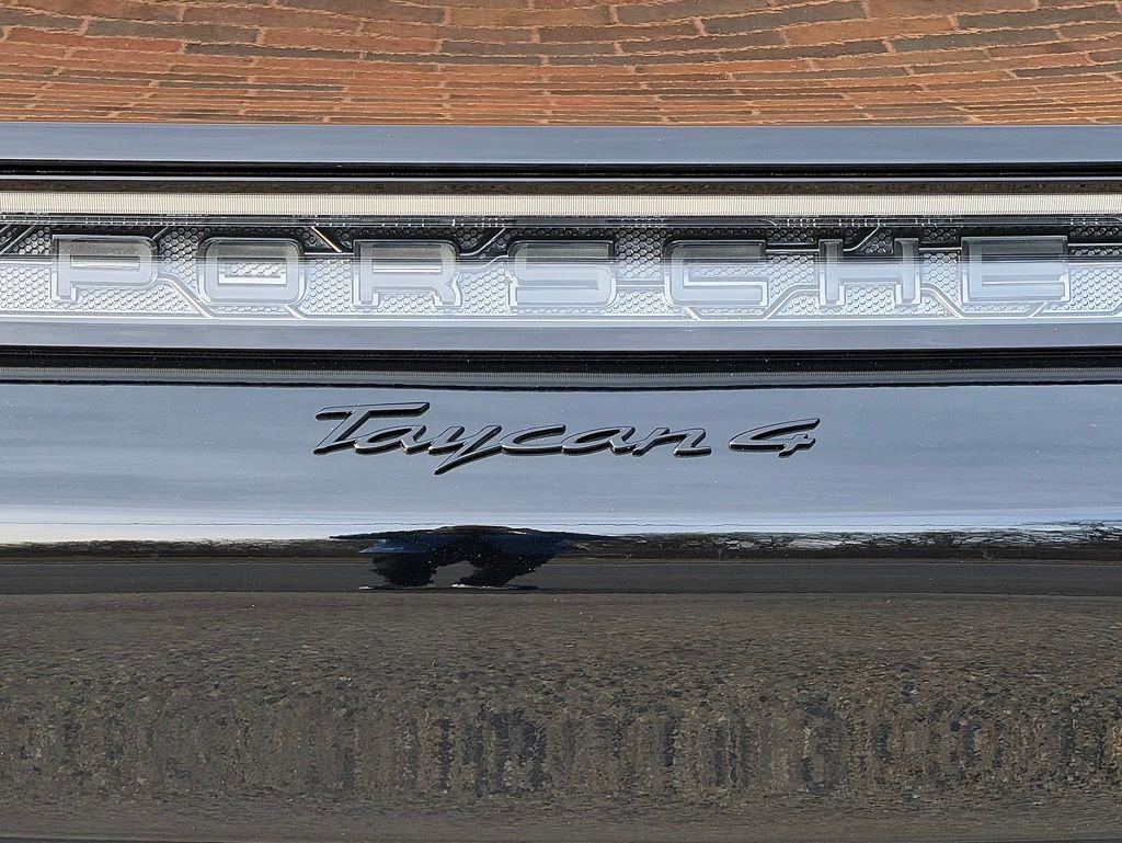 New 2026 Porsche Taycan image 25