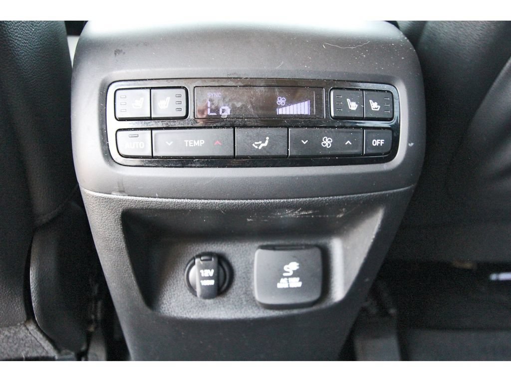 Used 2023 Hyundai Palisade Limited FWD image 14