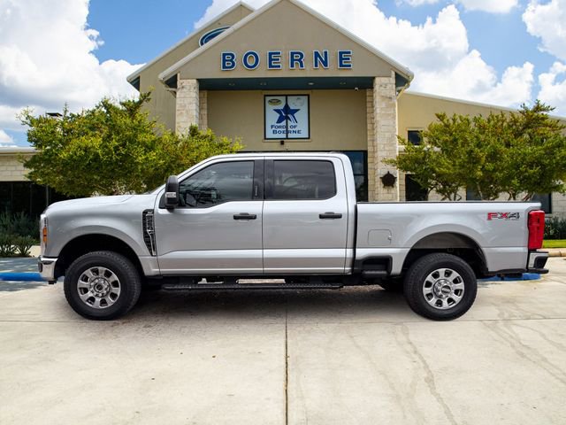 Used 2024 Ford F250 XLT w/ FX4 Off-Road Package image 2