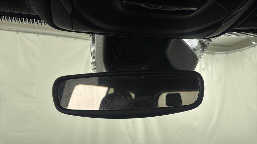 Used 2023 Jeep Grand Cherokee L Laredo image 32