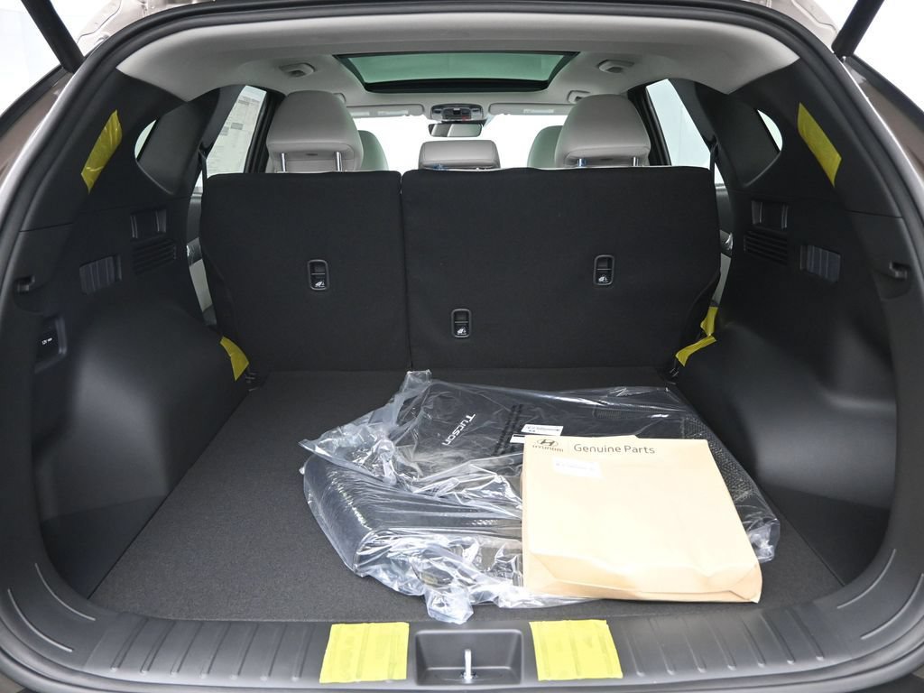 Certified 2025 Hyundai Tucson SEL AWD/4WD image 31