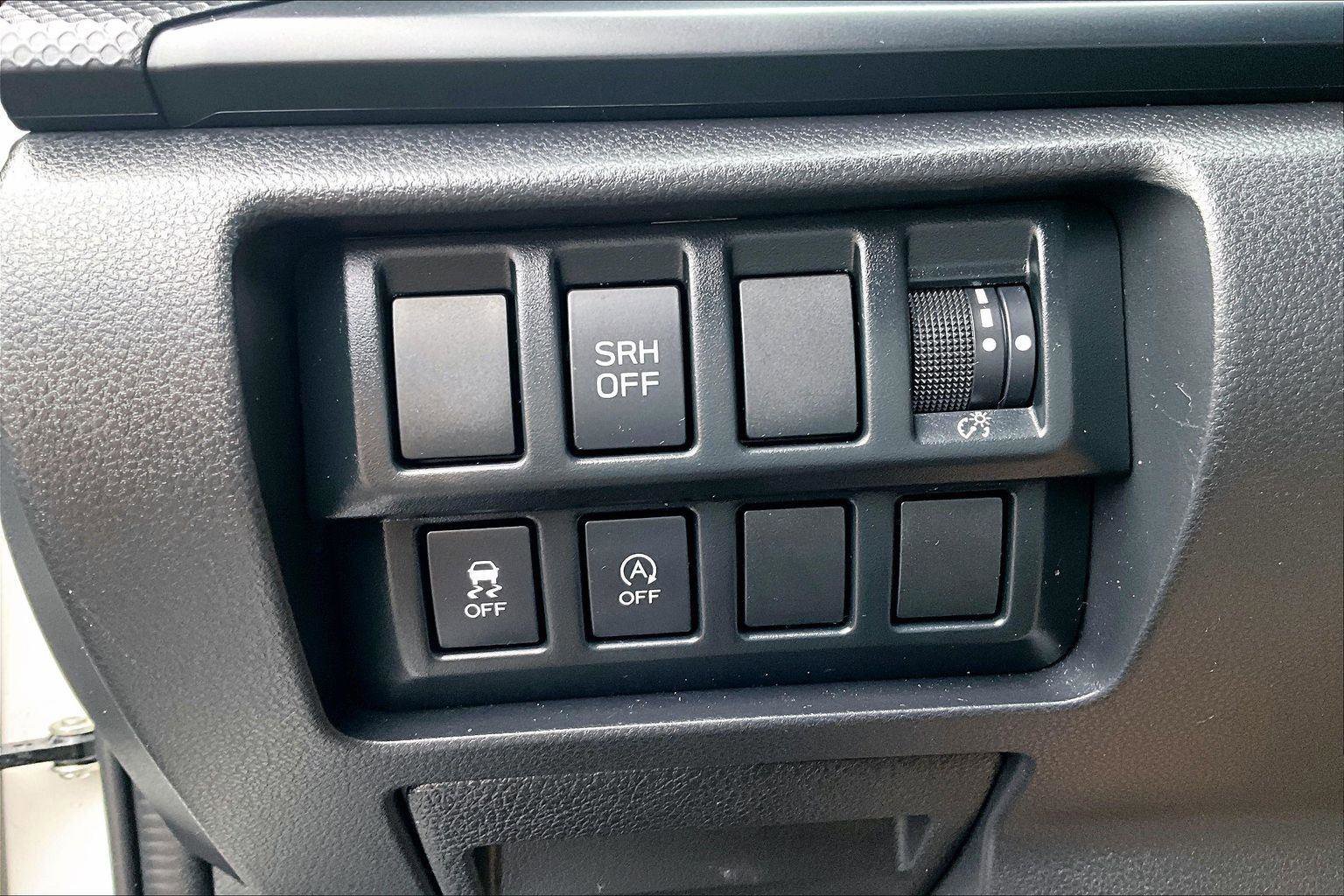 Used 2023 Subaru Forester Base image 29