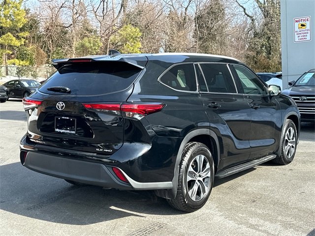 Certified 2022 Toyota Highlander XLE image 4