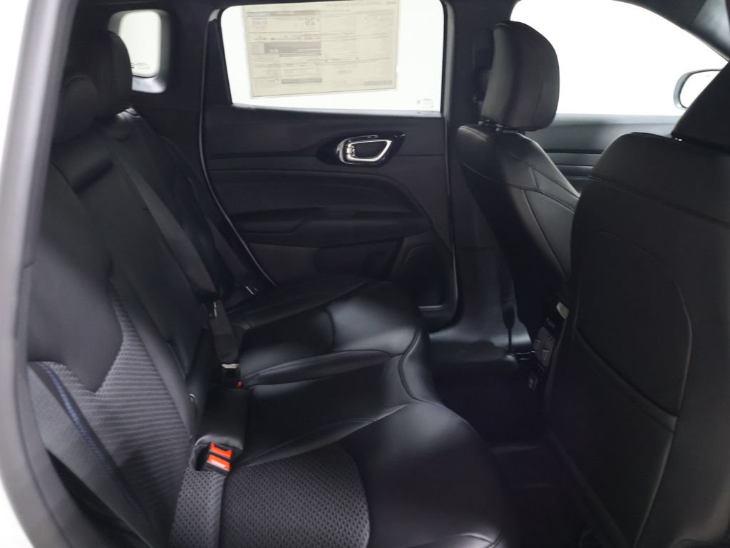 New 2026 Jeep Compass Latitude AWD/4WD image 16