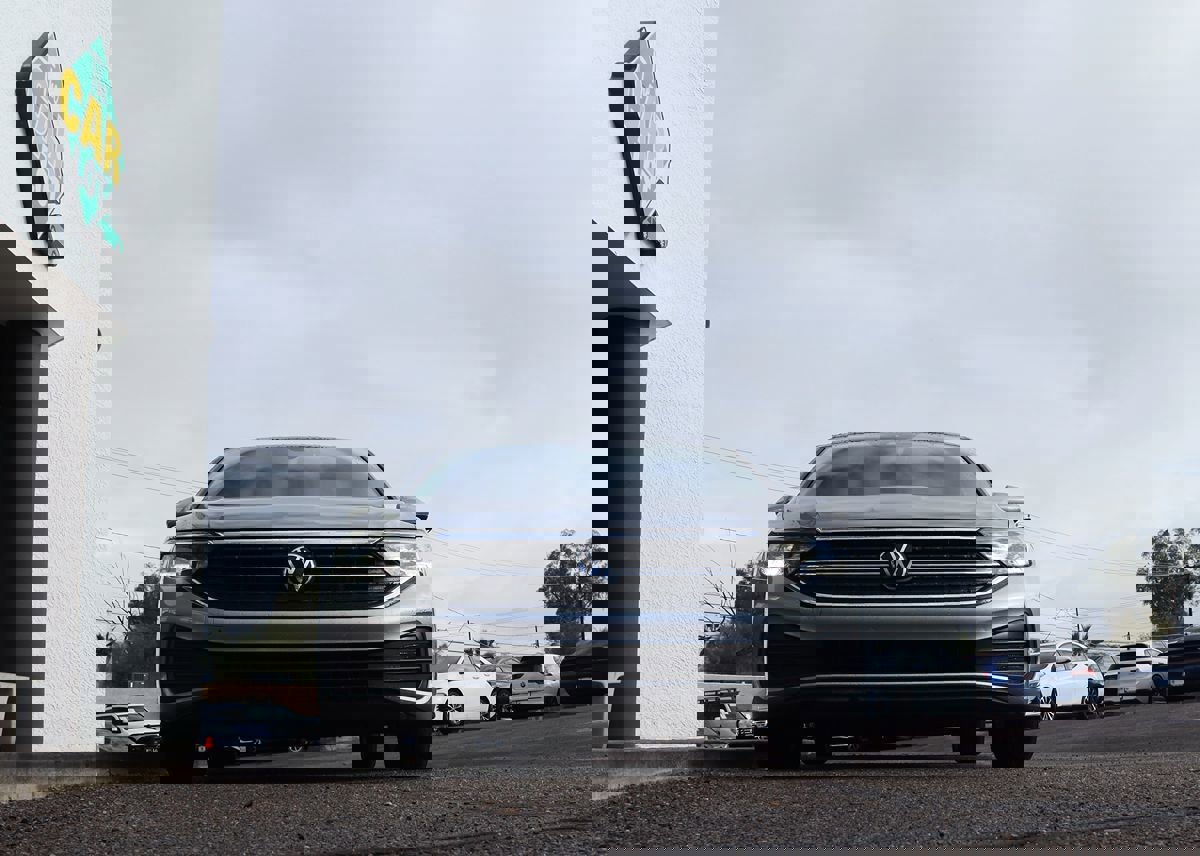 Used 2023 Volkswagen Jetta SE image 17