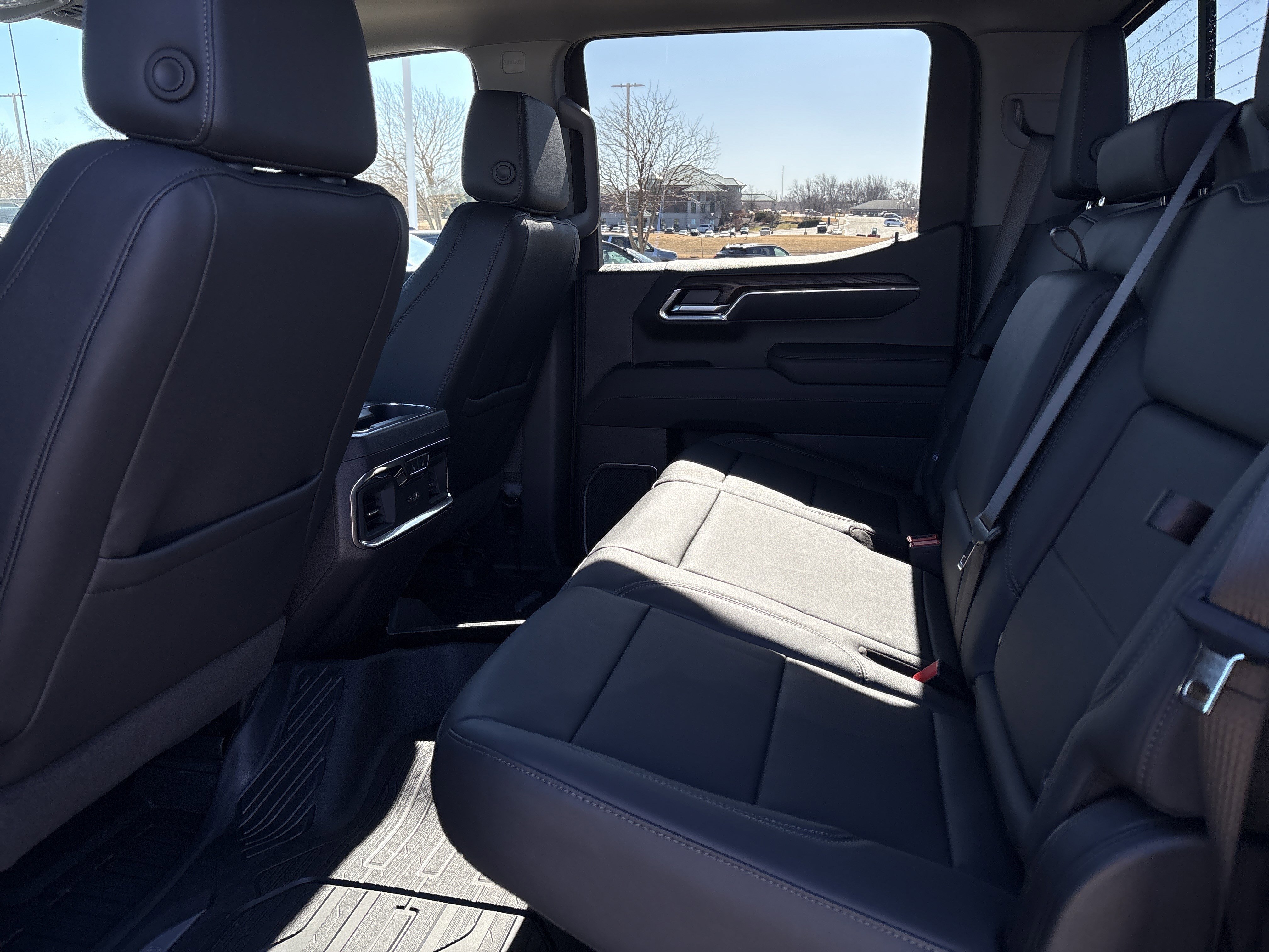 New 2026 GMC Sierra 1500 SLT w/ SLT Premium Plus Package image 17