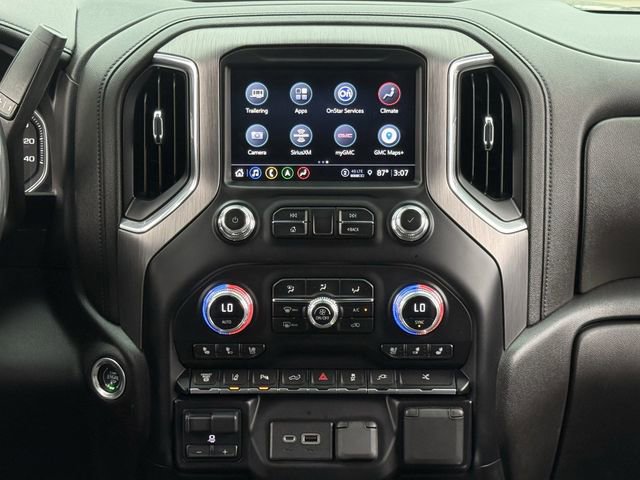 Used 2023 GMC Sierra 3500 Denali w/ Denali Ultimate Package AWD/4WD image 18