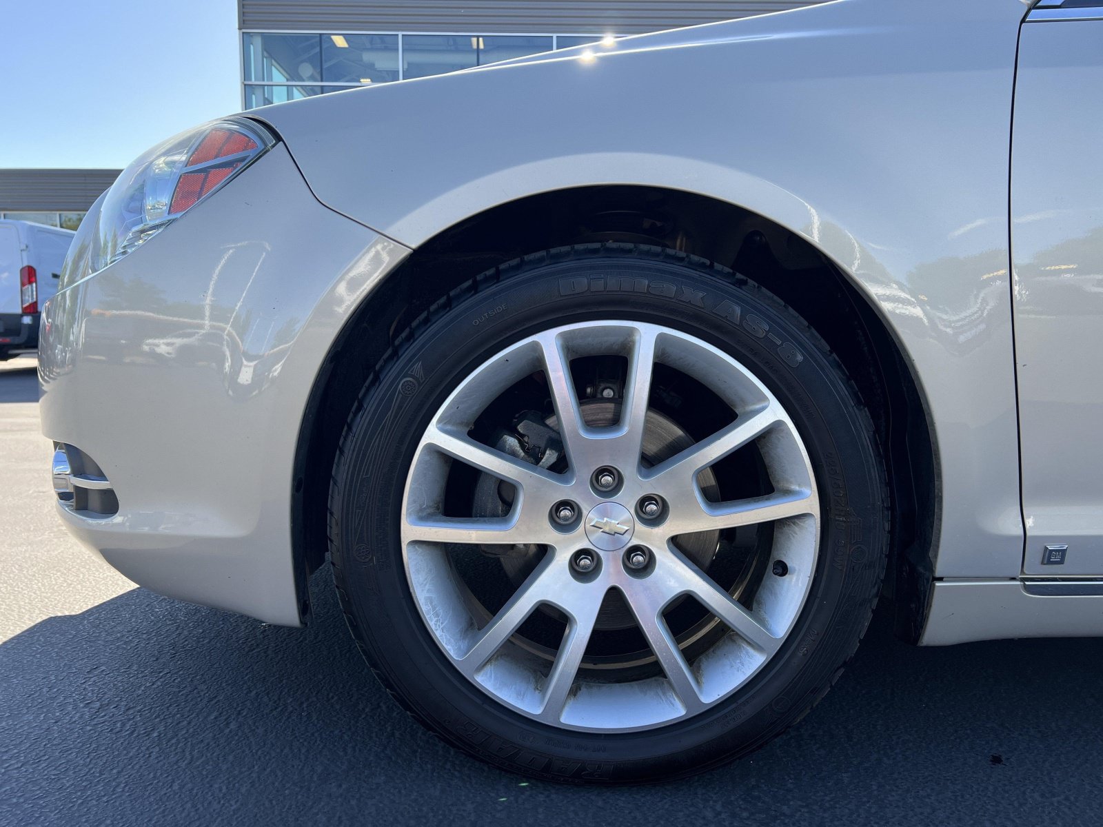Used 2009 Chevrolet Malibu LTZ w/ Rear Power Package FWD image 10