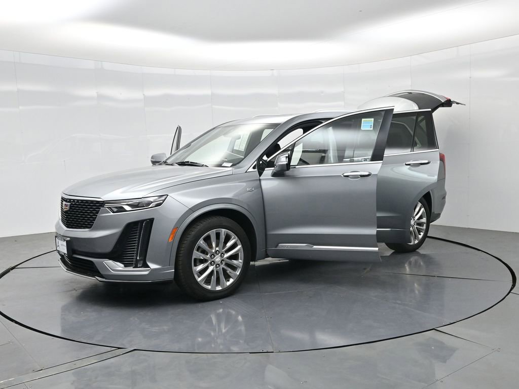 Used 2023 Cadillac XT6 Premium Luxury image 34