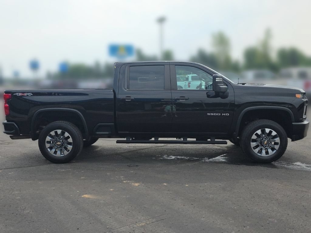 Used 2022 Chevrolet Silverado 2500 Custom w/ Custom Convenience Package AWD/4WD image 10