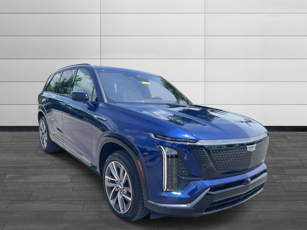 Used 2026 Cadillac Vistiq Sport w/ LPO, Floor Liner Package AWD/4WD image 7