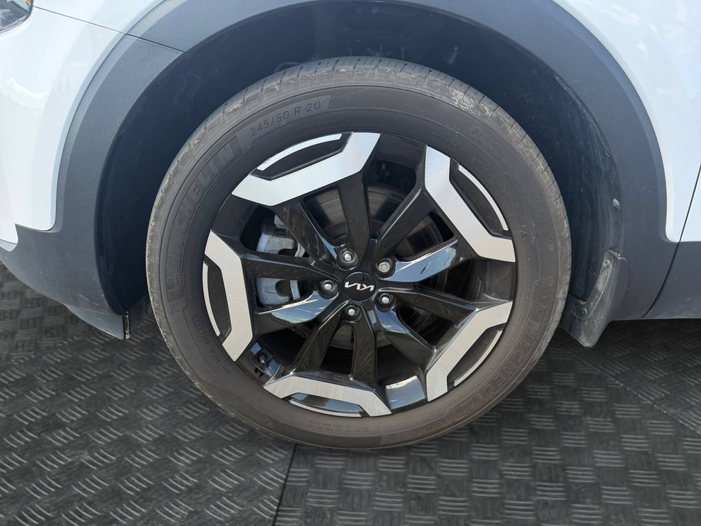 Used 2024 Kia Telluride EX AWD/4WD image 16
