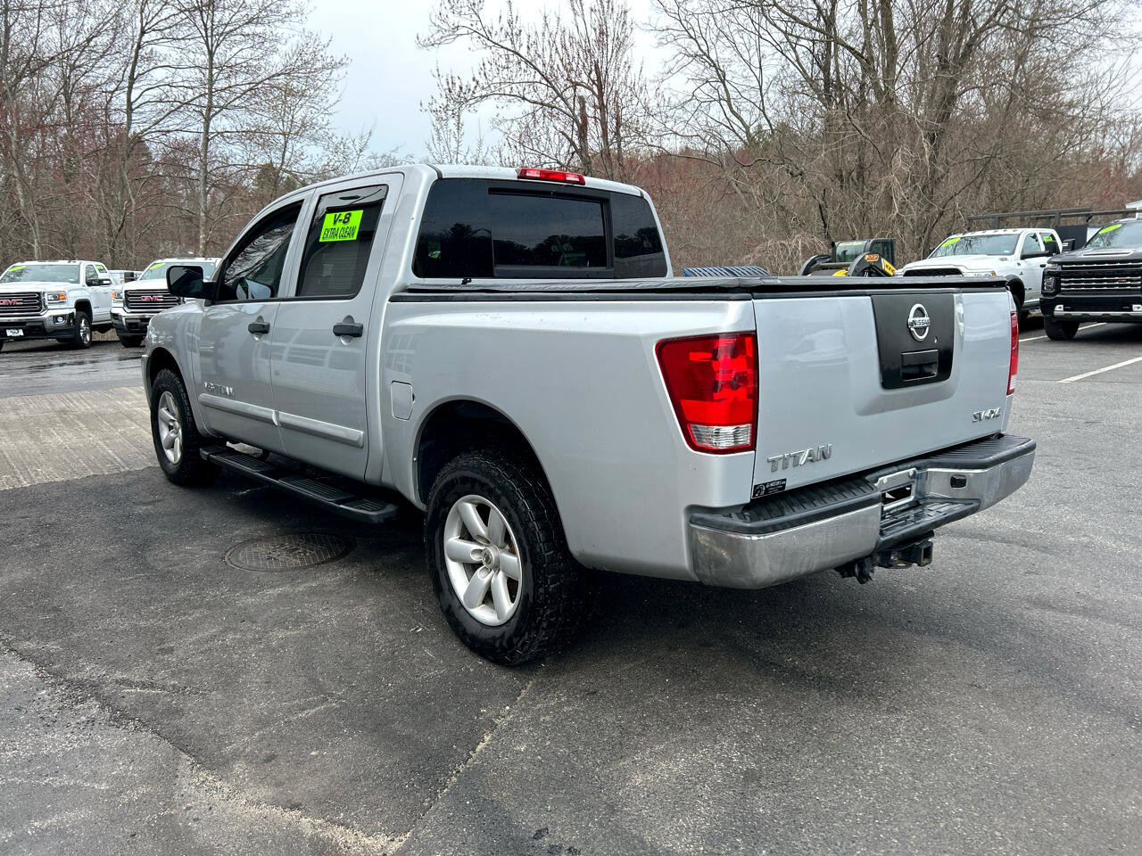 Used 2012 Nissan Titan SV image 5