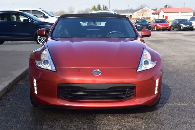 Used 2016 Nissan 370Z Roadster RWD image 12