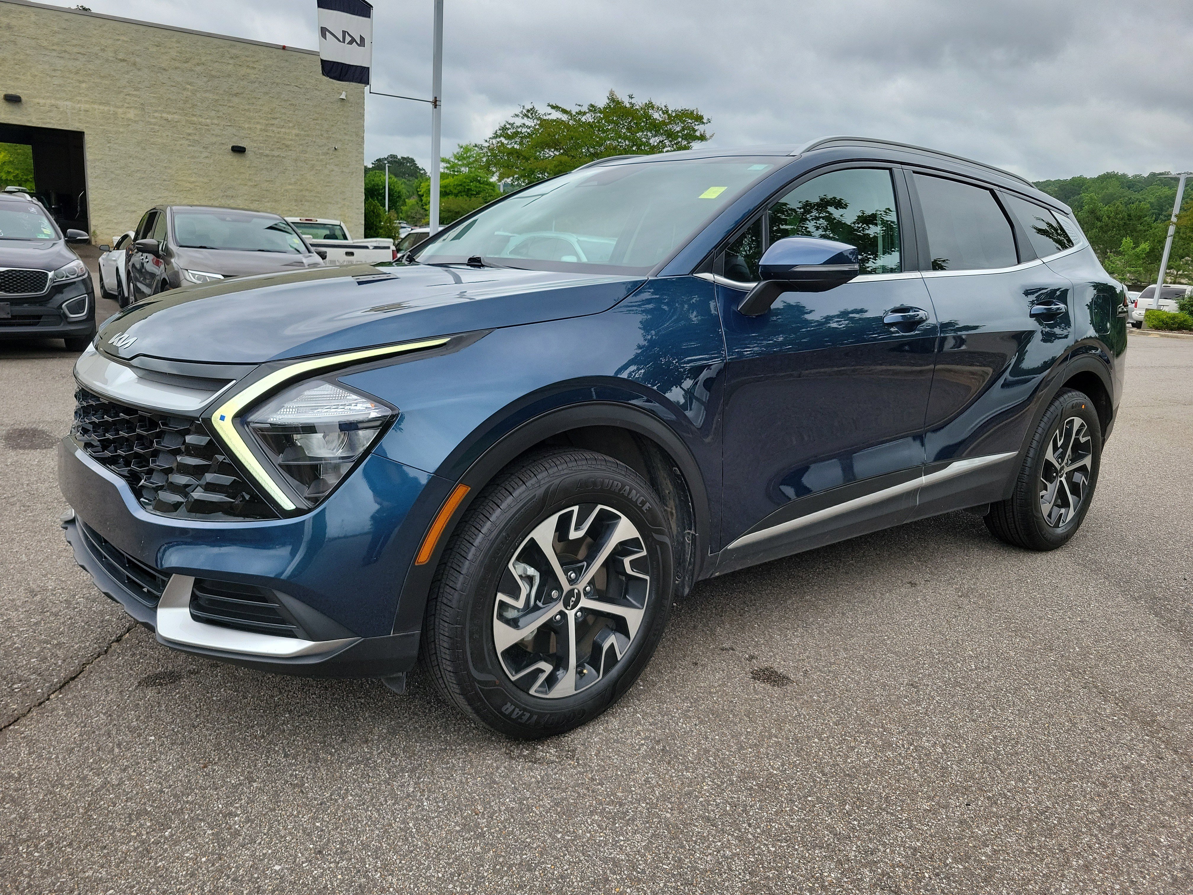 Used 2023 Kia Sportage EX AWD/4WD image 17
