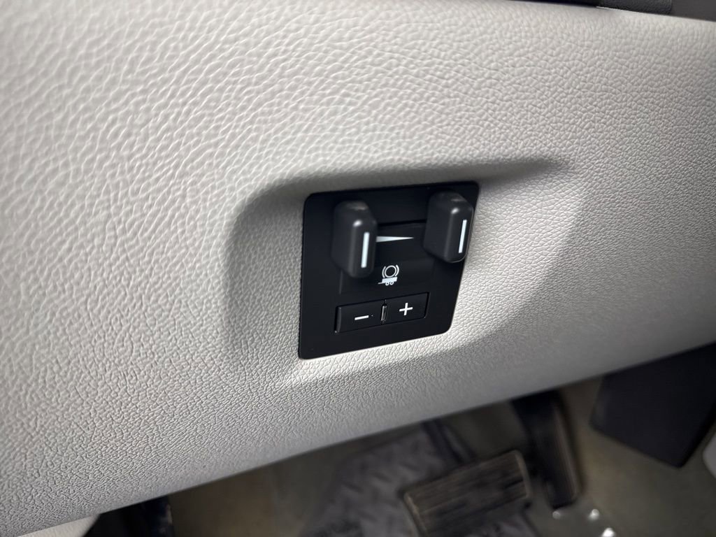 Used 2011 Chevrolet Silverado 2500 LTZ AWD/4WD image 26