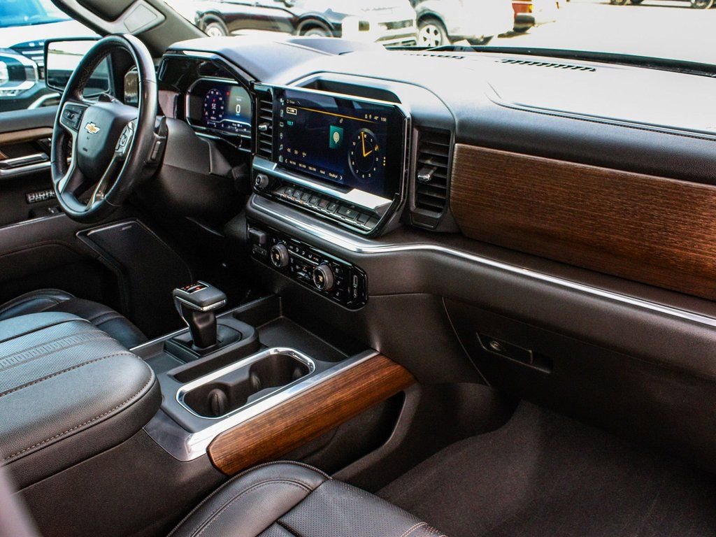Used 2023 Chevrolet Silverado 1500 High Country w/ High Country Premium Package image 40