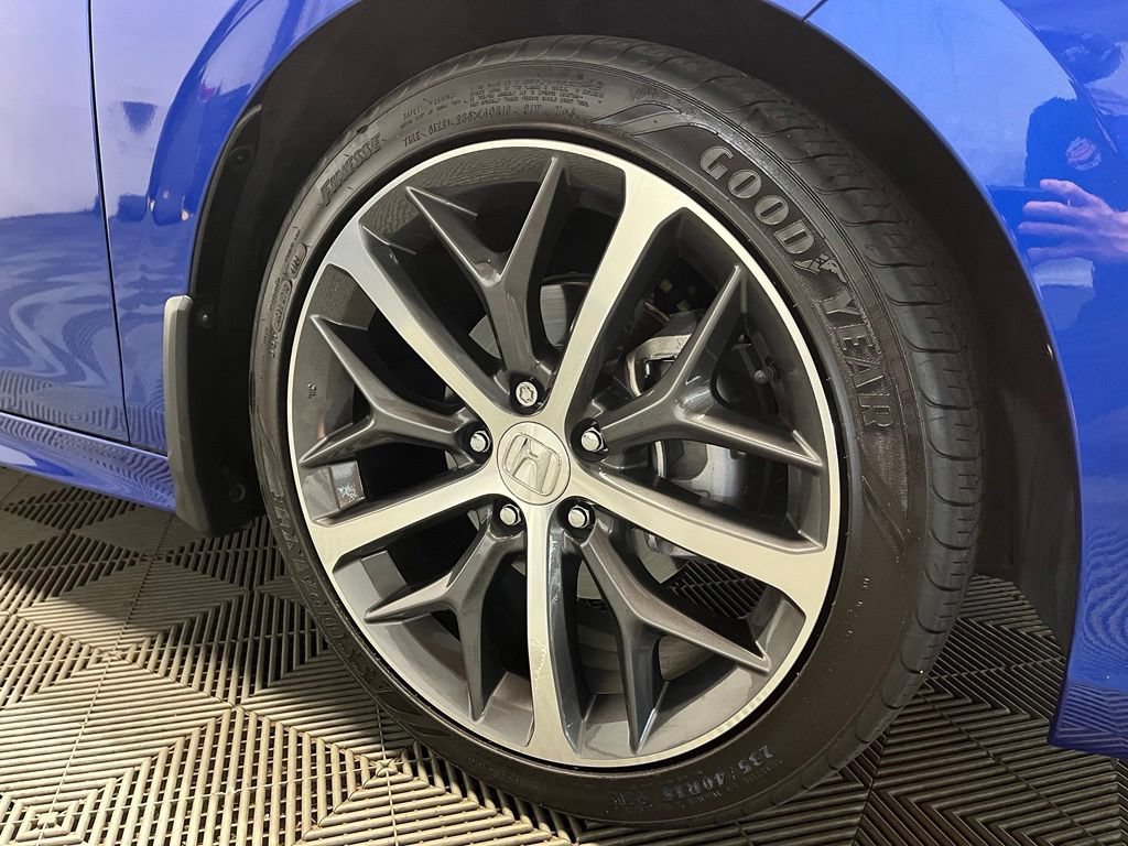 Used 2022 Honda Civic Touring image 3