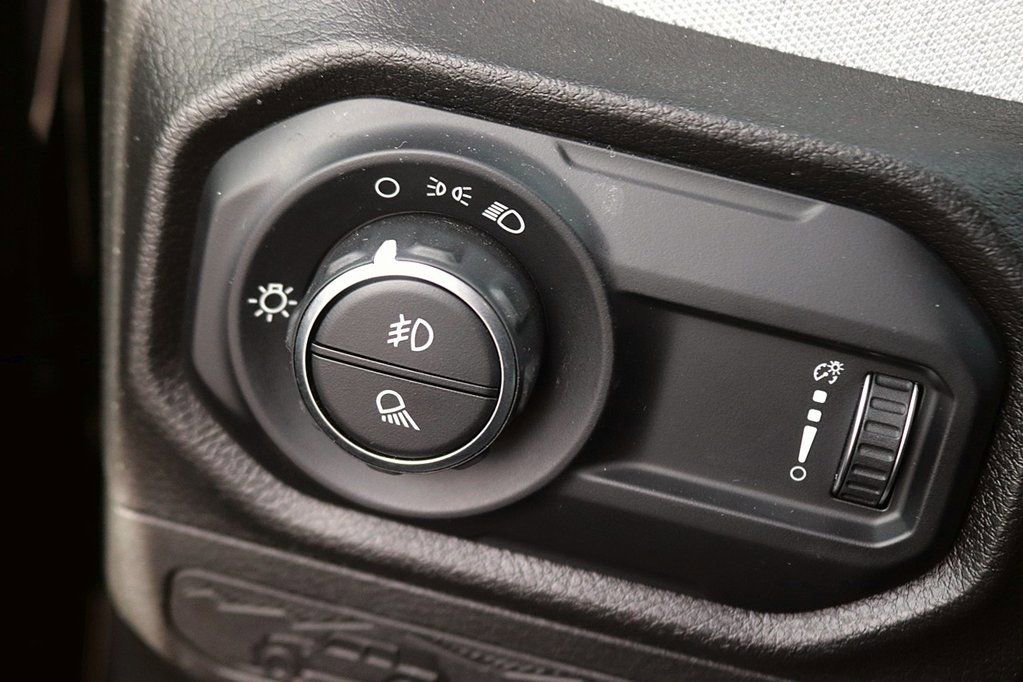 Used 2024 Jeep Gladiator Sport image 24