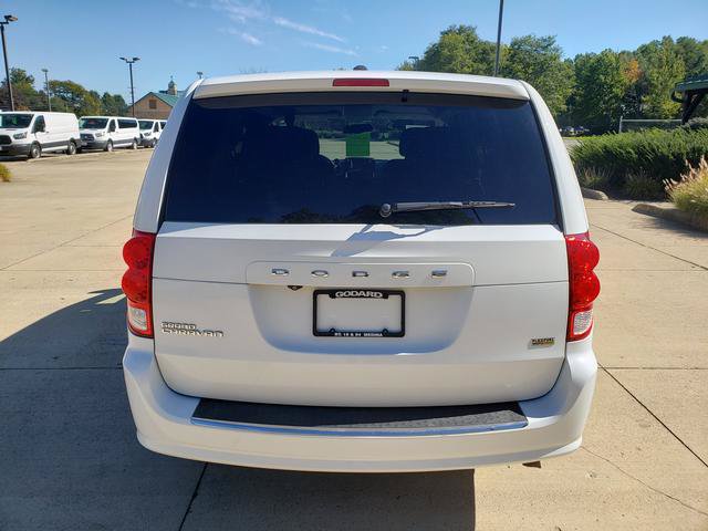 Used 2018 Dodge Grand Caravan SE w/ UConnect Hands-Free Group FWD image 6