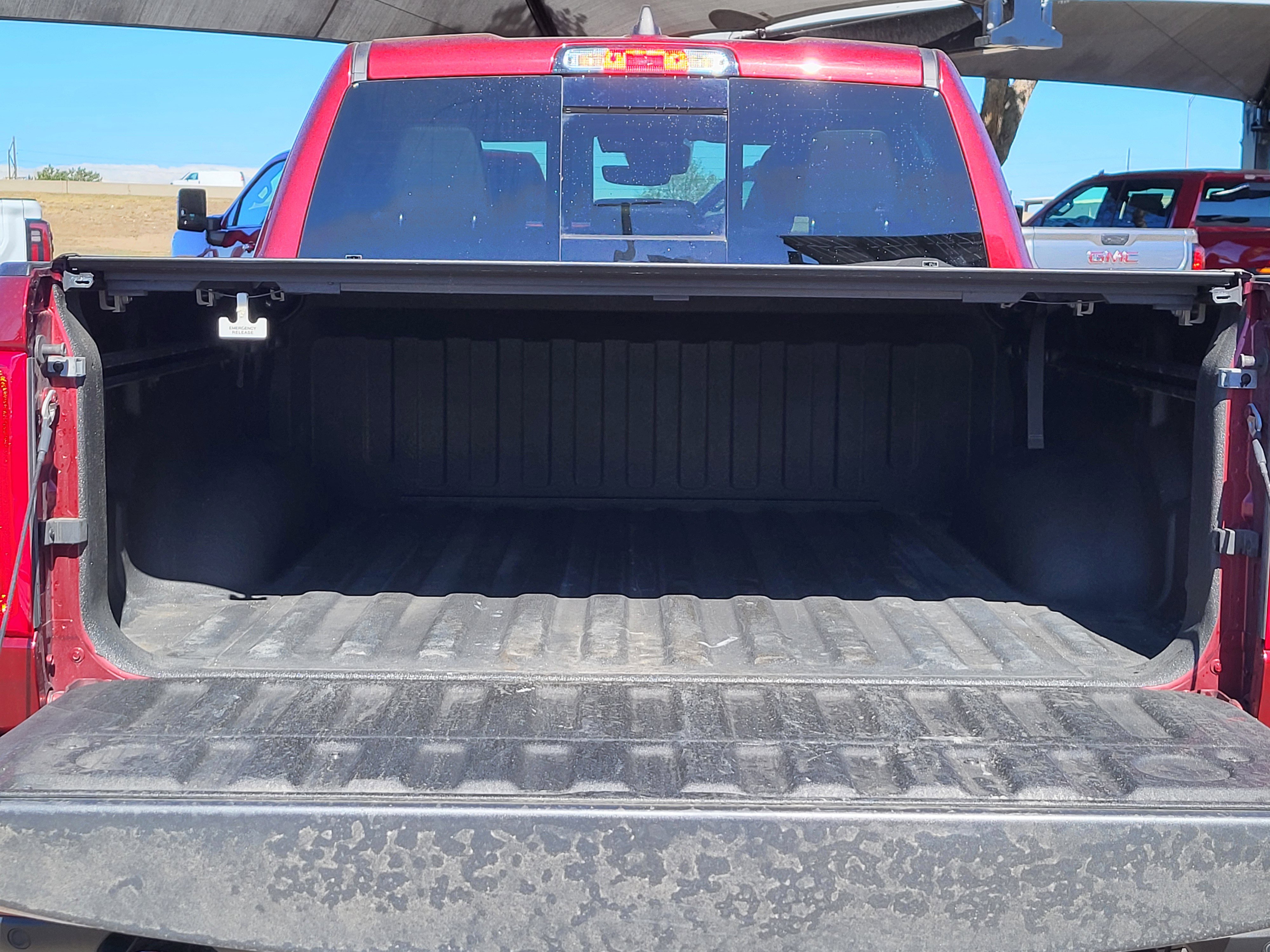 Used 2025 RAM 1500 Laramie w/ Sport Appearance Package AWD/4WD image 25