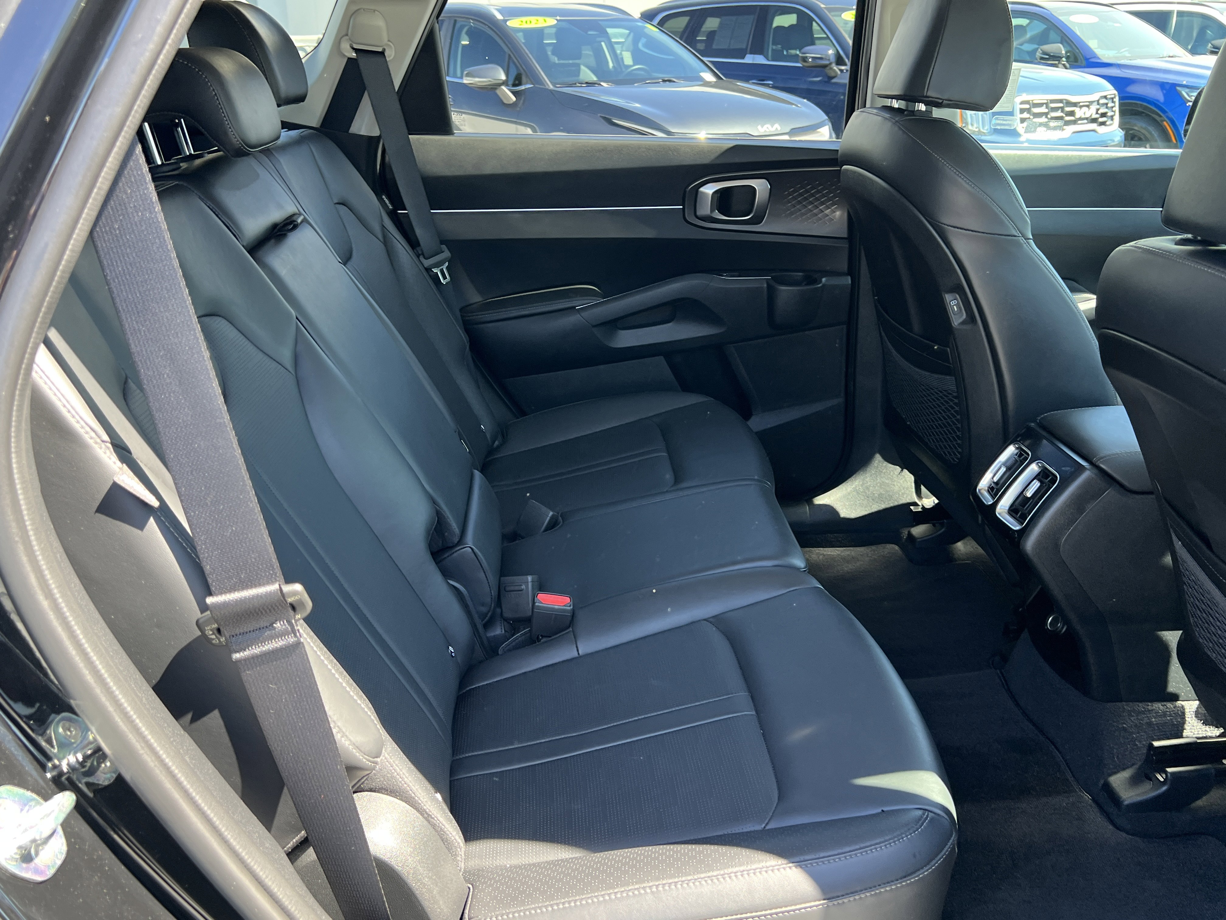 Certified 2025 Kia Sorento S image 17