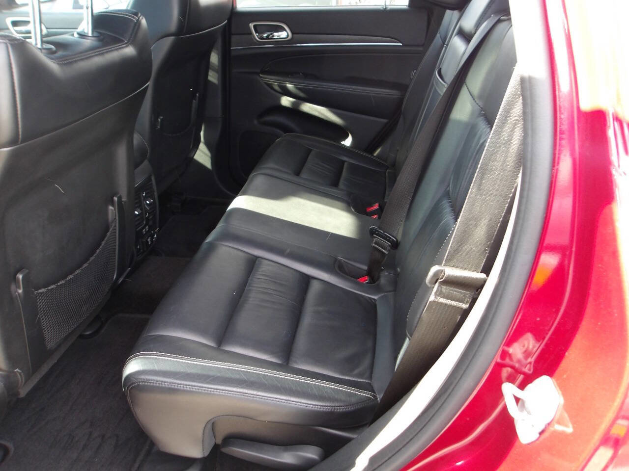 Used 2015 Jeep Grand Cherokee Limited AWD/4WD image 9