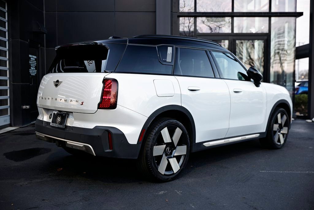 Used 2025 MINI Cooper Countryman S w/ Comfort Package Max image 7