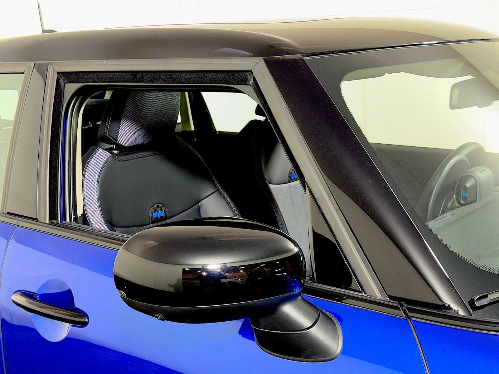 Certified 2025 MINI Cooper S image 29