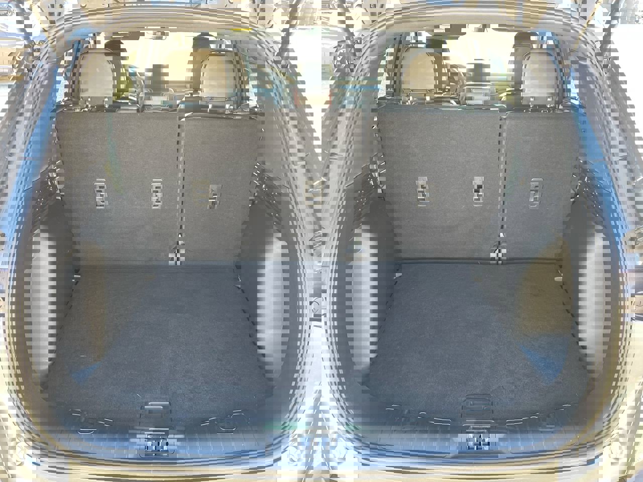 Used 2025 Ford Escape ST-Line w/ Equipment Group 301A image 40