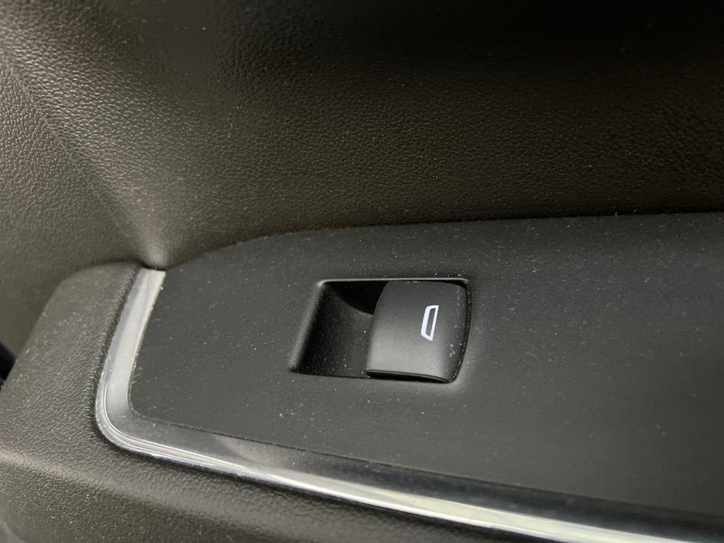 Used 2023 Chevrolet Silverado 1500 LT image 20