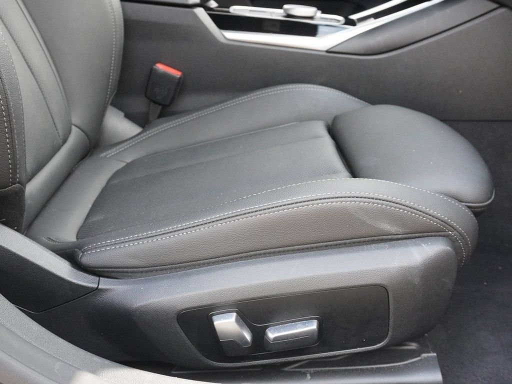 Used 2023 BMW i4 eDrive35 w/ Premium Package RWD image 31