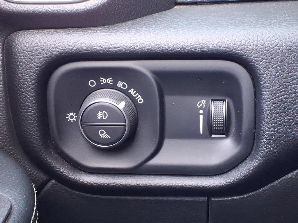 Used 2026 RAM 2500 Big Horn AWD/4WD image 33