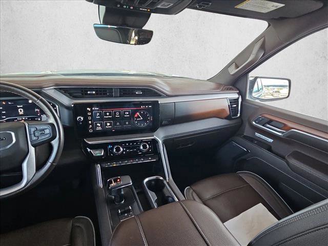 Used 2023 GMC Sierra 1500 Denali w/ Denali Reserve Package AWD/4WD image 11