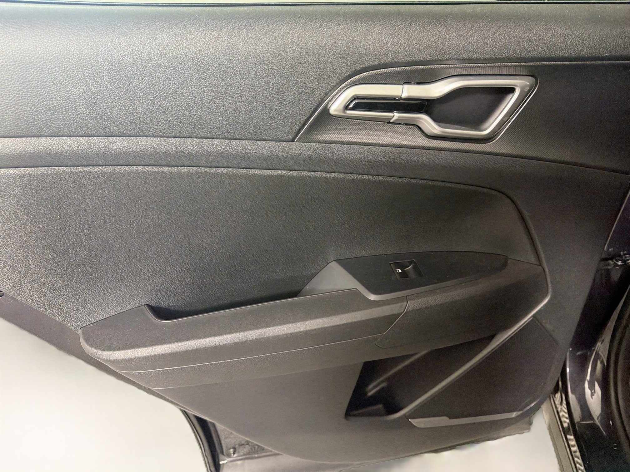 Used 2026 Kia Sportage LX FWD image 24