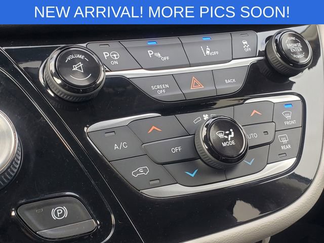 Used 2017 Chrysler Pacifica Touring-L Plus w/ Advanced Safetytec Group image 19