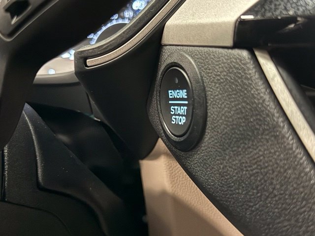 Certified 2022 Ford Escape SEL FWD image 16
