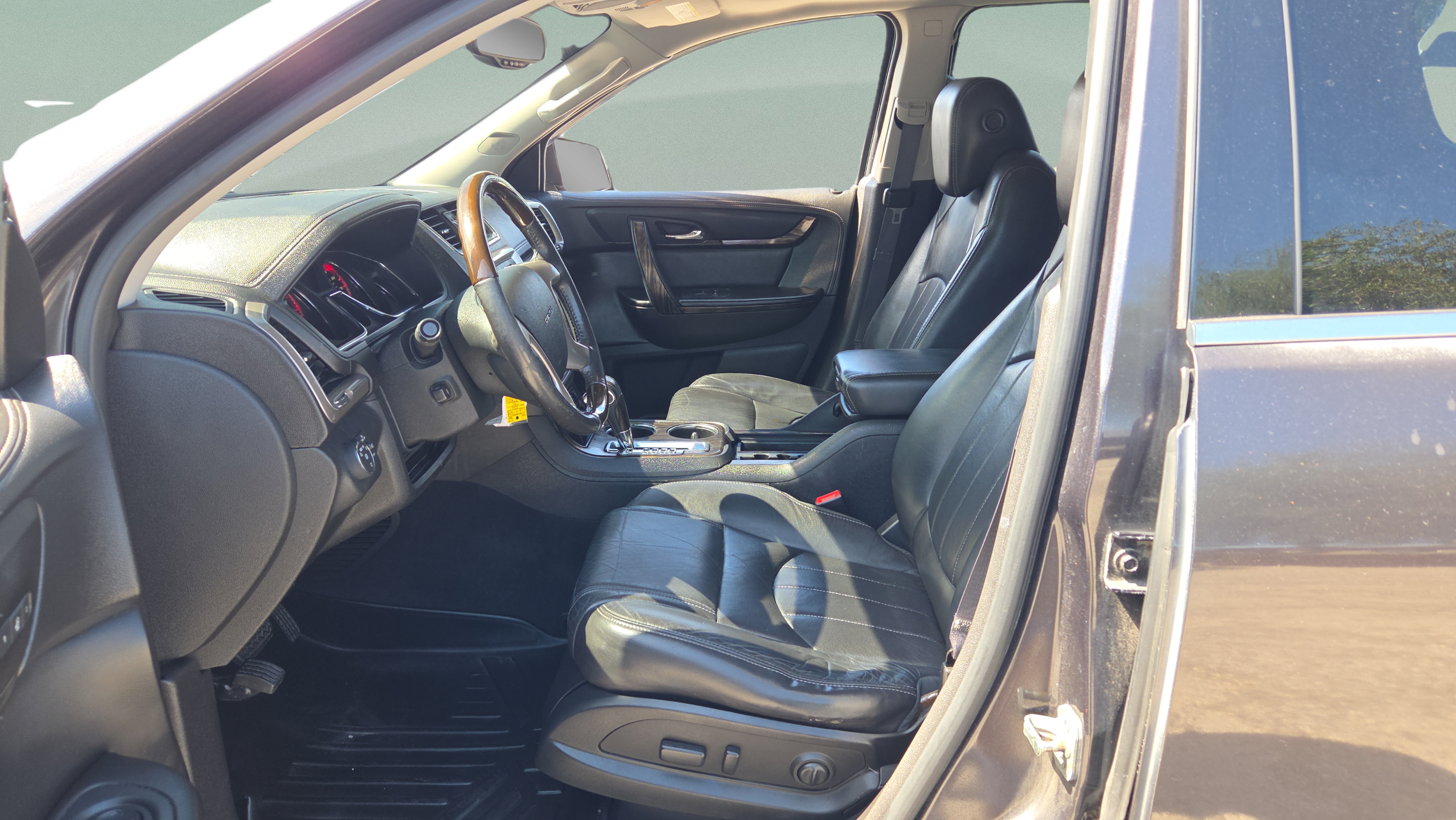 Used 2015 GMC Acadia Denali AWD/4WD image 9
