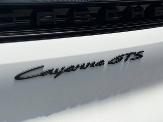 Used 2026 Porsche Cayenne GTS AWD/4WD image 9