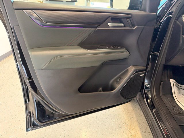 Used 2025 GMC Acadia AT4 w/ LPO, Floor Liner Package AWD/4WD image 45