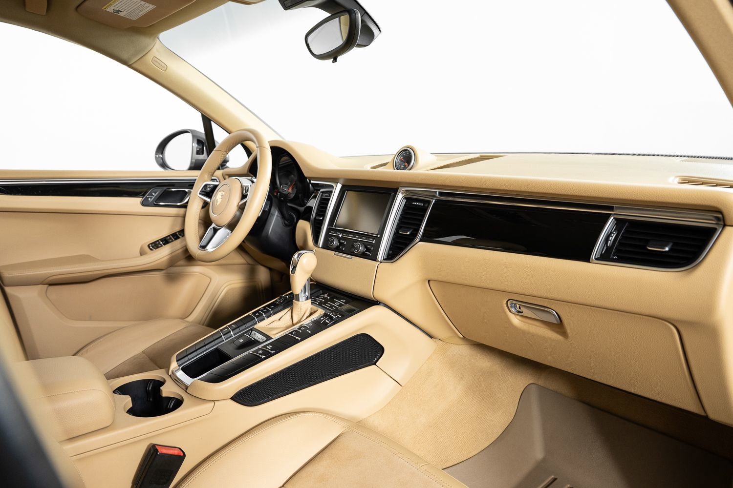 Used 2016 Porsche Macan S image 26