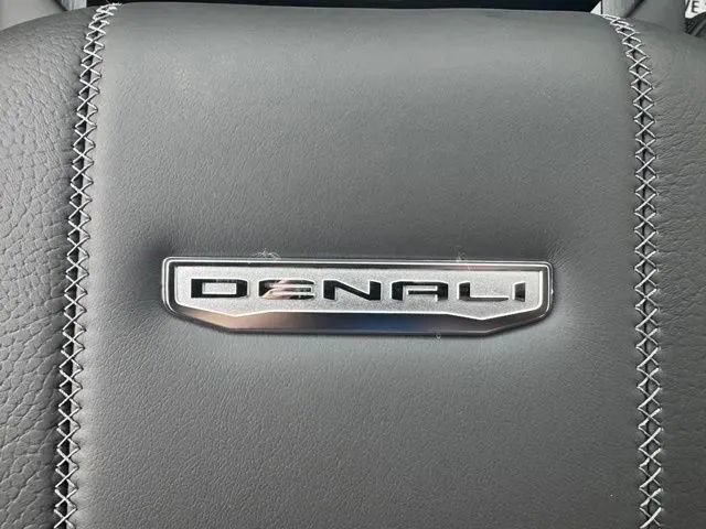 New 2026 GMC Yukon XL Denali w/ Sun & Power Step Package AWD/4WD image 29