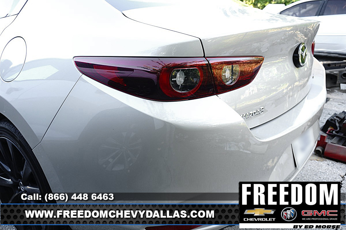 Used 2024 MAZDA MAZDA3 s FWD image 6