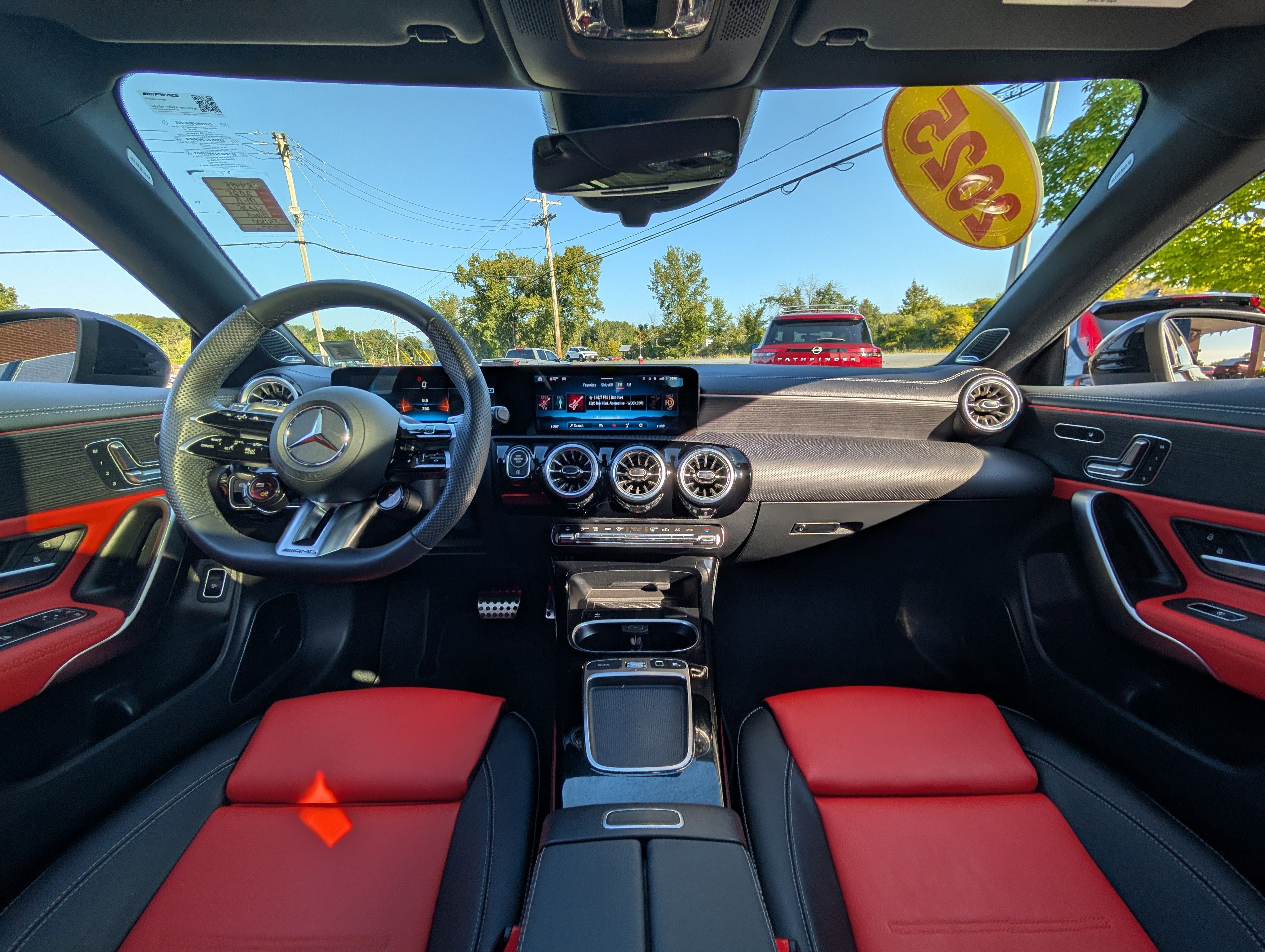 Used 2025 Mercedes-Benz CLA 35 AMG 4MATIC image 2