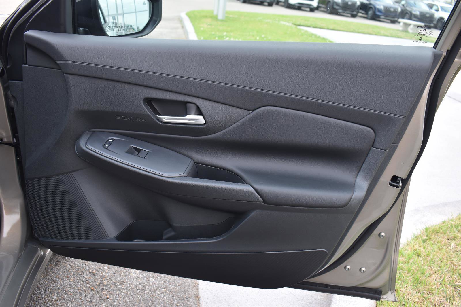 Used 2026 Nissan Sentra SV w/ SV Convenience Package FWD image 47