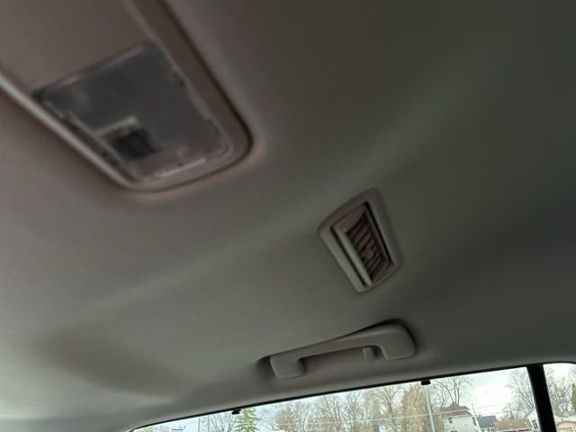 Used 2023 Toyota Highlander XLE image 28