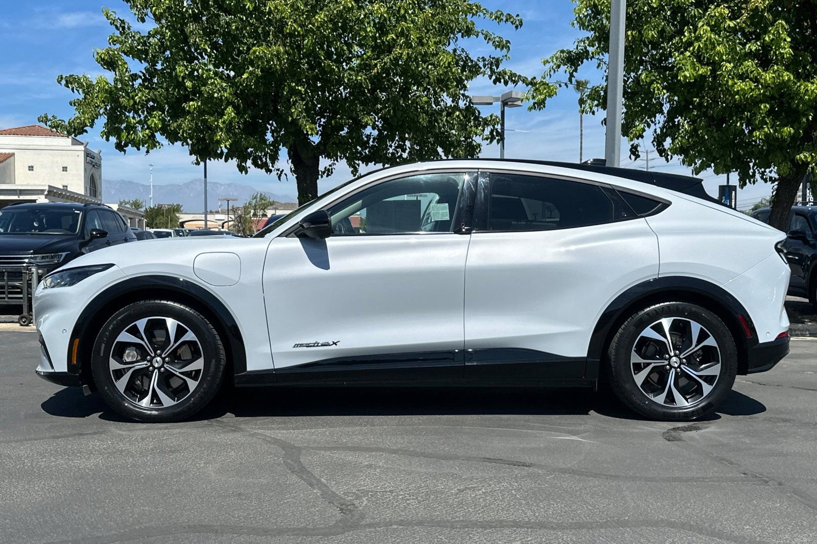 Used 2021 Ford Mustang Mach-E Premium image 7