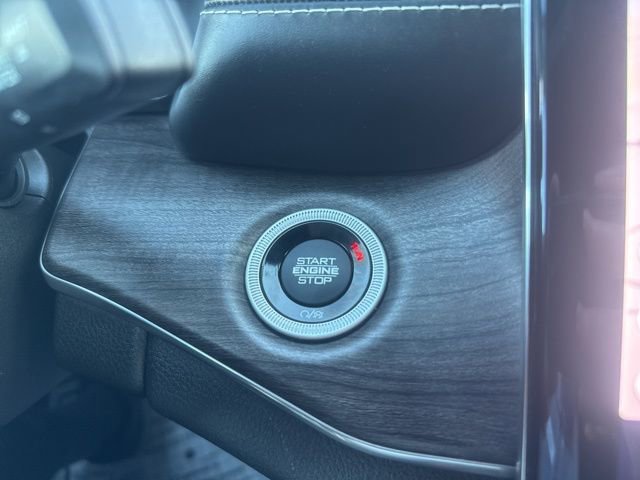 Certified 2022 Jeep Grand Cherokee L Overland image 23